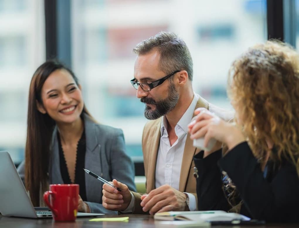 A 2025 Guide to the Benefits of Hiring a Migration Agent in Darwin